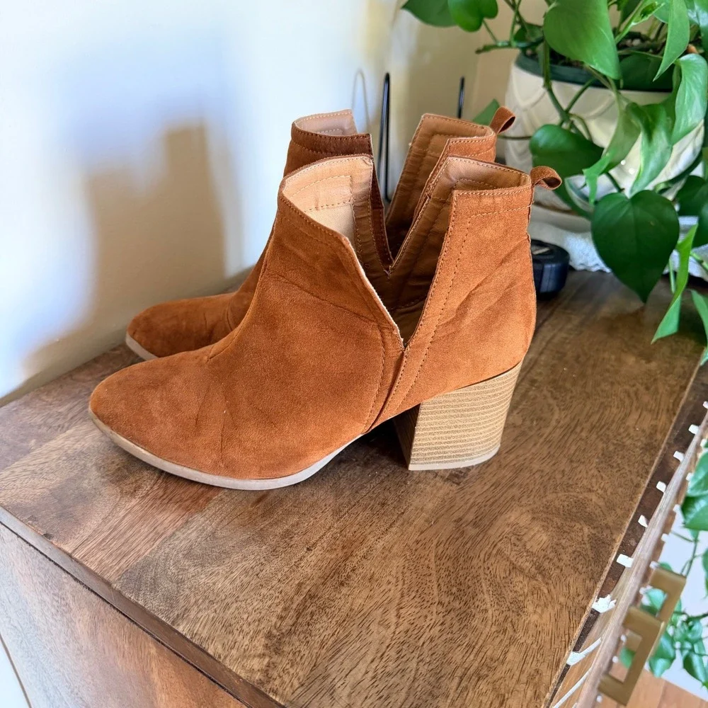 Boho Western Slouch Ankle Boots Cognac Faux Suede Festival Cowgirl Size 8.5 Boho